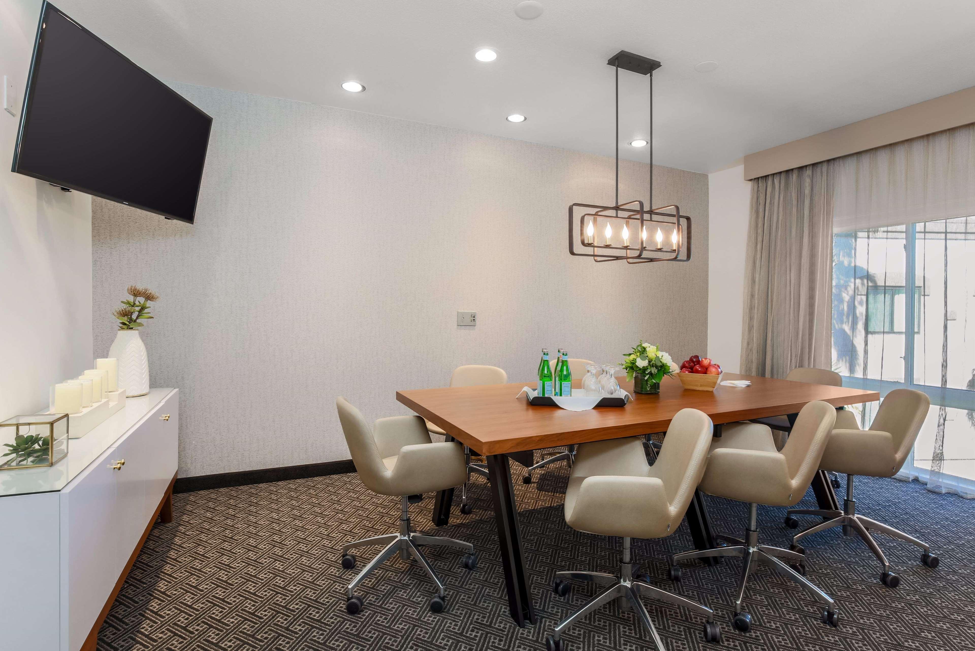 DoubleTree Suites by Hilton Hotel Sacramento – Rancho Cordova Buitenkant foto