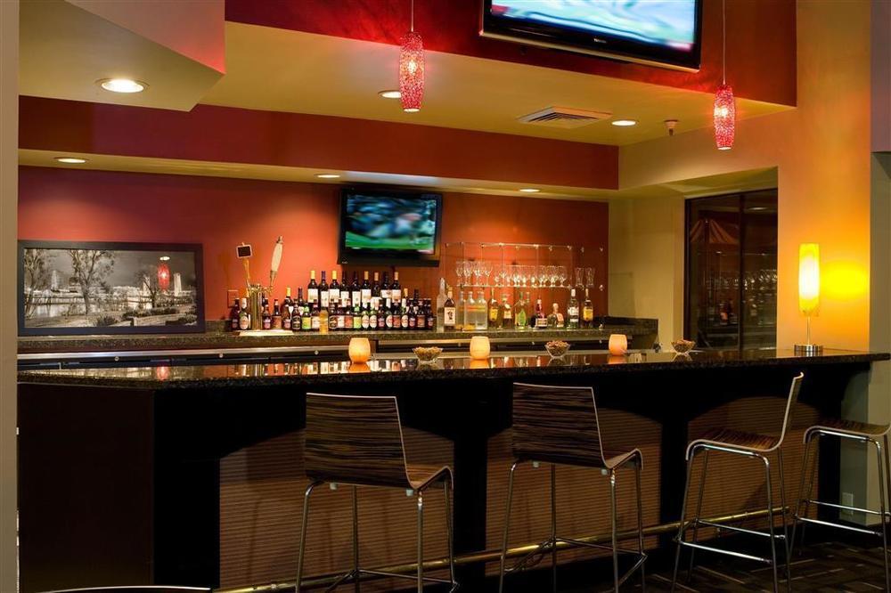DoubleTree Suites by Hilton Hotel Sacramento – Rancho Cordova Restaurant foto